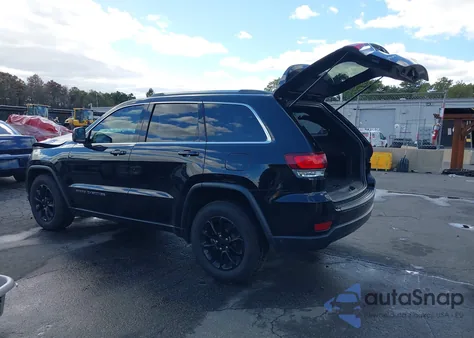 2021 Jeep Grand Cherokee Laredo E 4X4 z USA, uszkodzony, nr VIN 1C4RJFAG7MC563991
